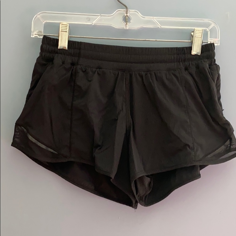 Lululemon hotty hot short size 6 black